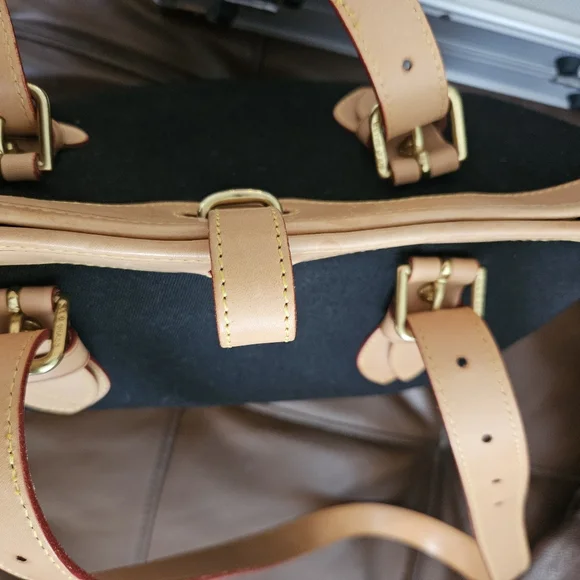 Vintage Dooney & Bourke Cabriolet Bucket Tote Bag GUC - Picture 11 of 13